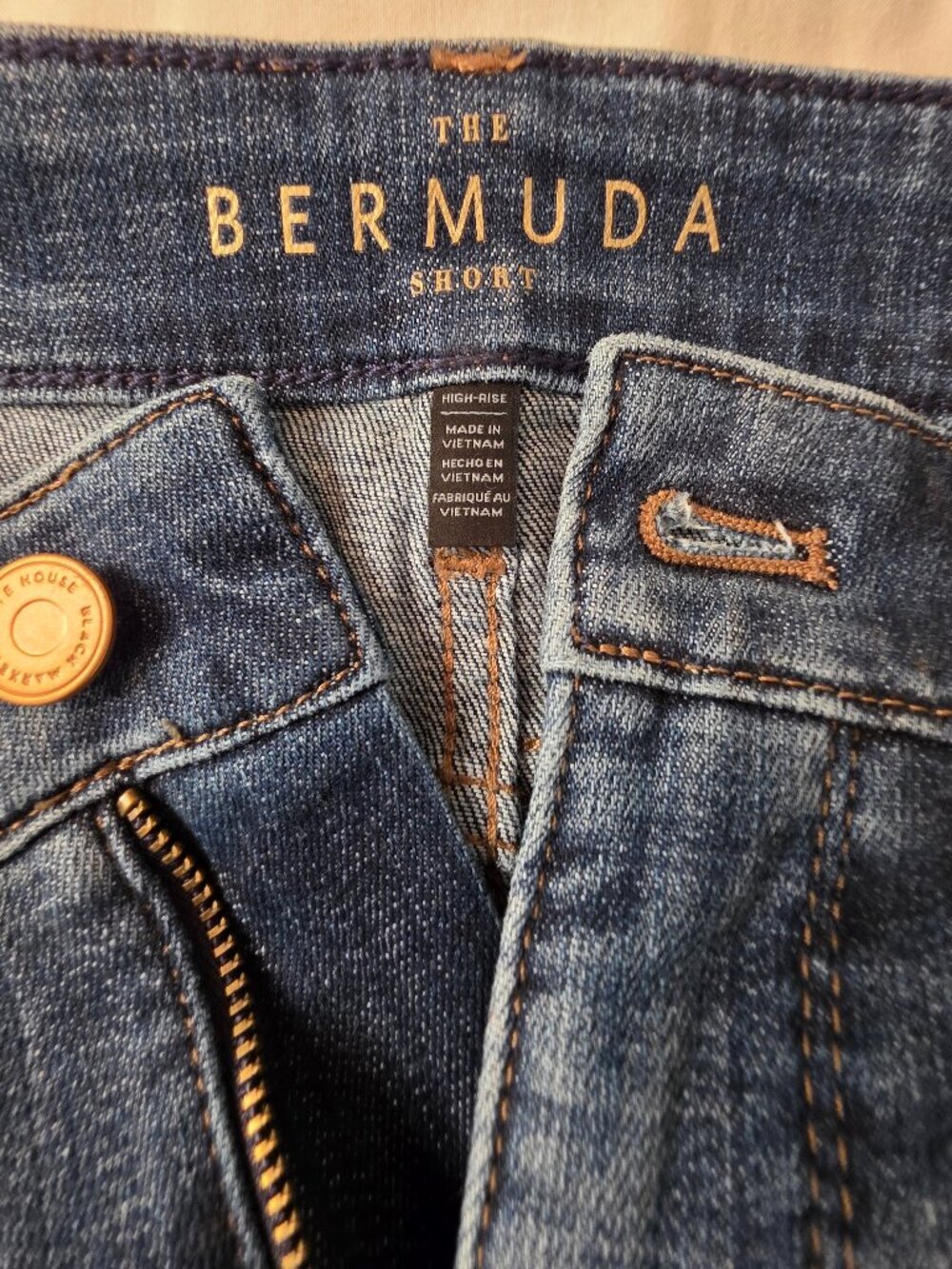 White House Black Market "The Bermuda Short" High-Rise Shorts, Size 4 - Picture 7 of 12
